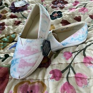 Tie Dye Toms